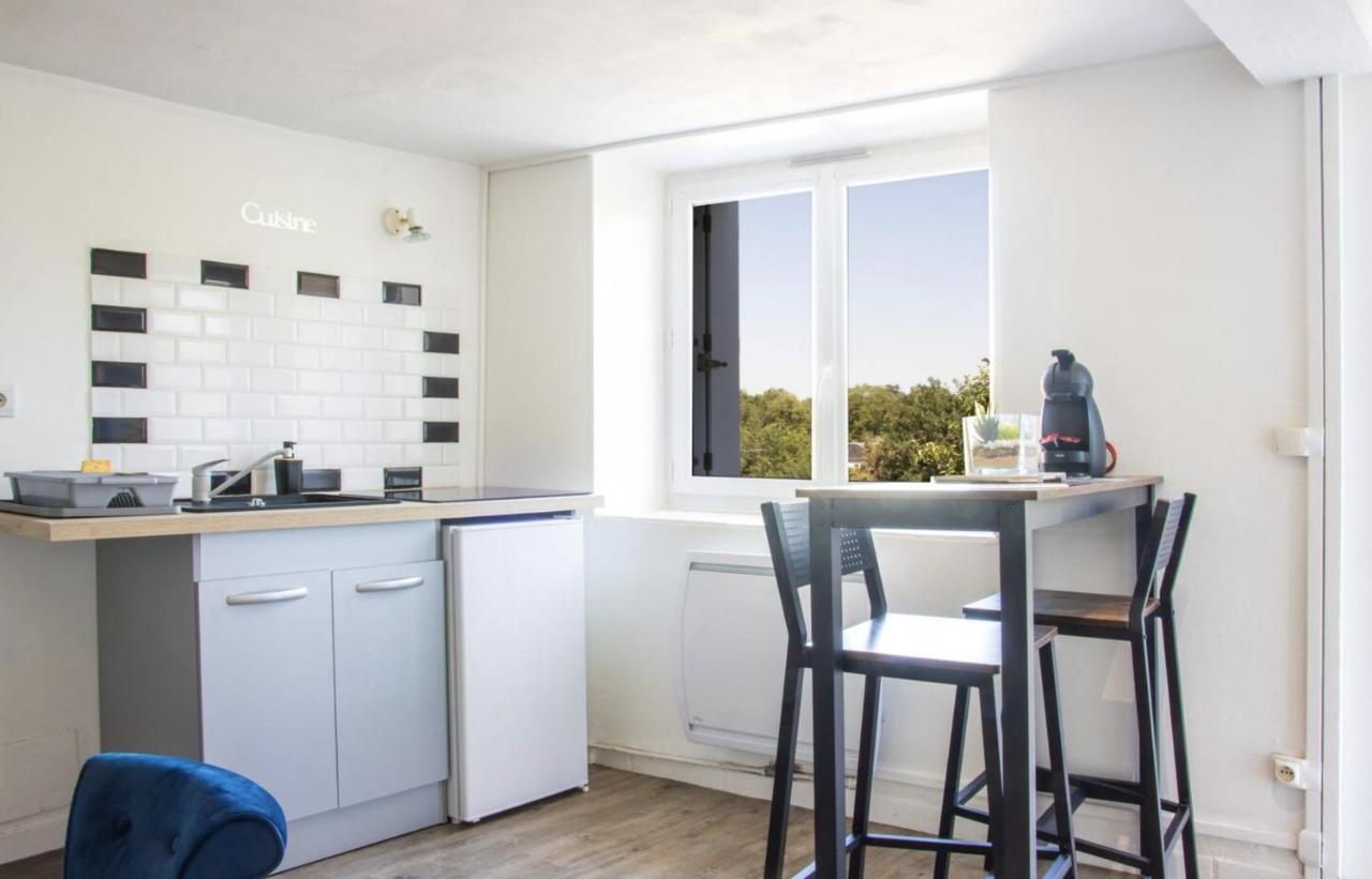 Les Logis Poitevin - Maisons - Terrasses - Detente Poitiers Exteriör bild
